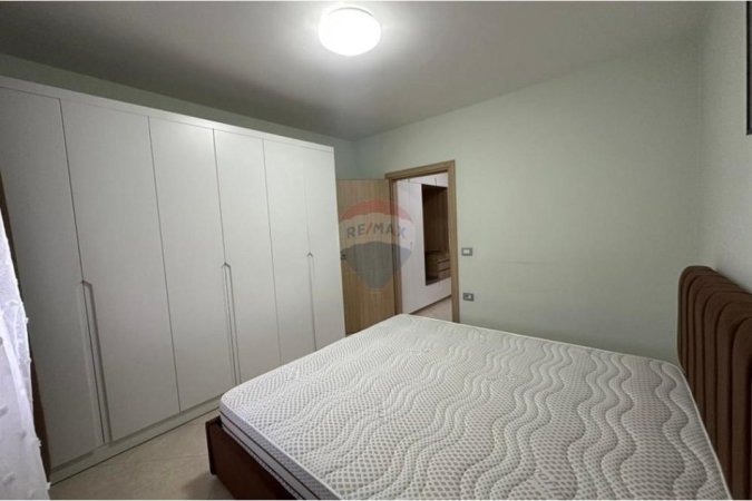 Tirane, shitet apartament 1+1 Kati 4, 54 m² 98.000 € (Xhamia Xhura)