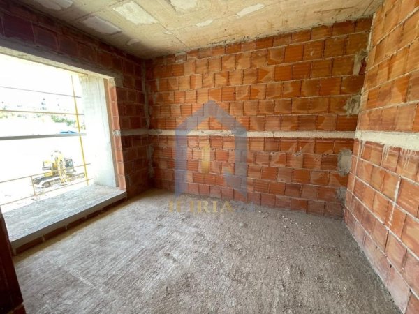 Tirane, shitet 1+1+Ballkon Kati 6, 72 m² 79.530 € (Paskuqan Kompleksi Aluna)