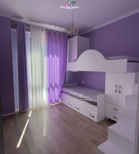 Tirane, jepet me qera apartament 2+1+Ballkon Kati 4, 110 m² 1.200 € (Rruga Besim Imami)