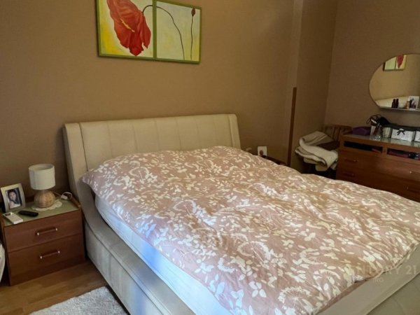 Tirane, jepet me qera apartament 2+1+Aneks+Ballkon Kati 3, 120 m² 1.200 € (Komuna Parisit)