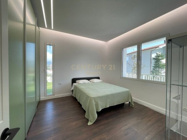 Tirane, jepet me qera Vile 1 Katshe Kati 1, 200 m² 2.500 € (Mullet)