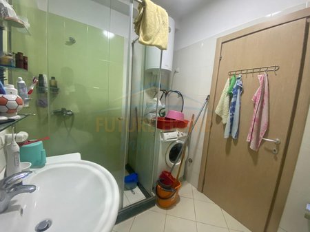Tirane, shitet apartament 1+1 Kati 3, 82 m² 155.000 € 