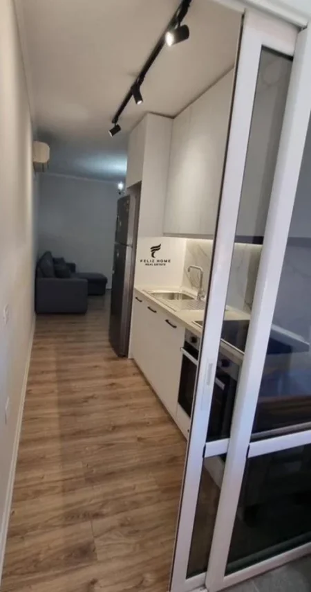 Tirane, jepet me qera apartament 1+1 , 60 m² 550 € (DON BOSKO)