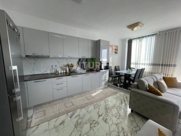 Durres, shitet apartament 3+1+Ballkon Kati 13, 118 m² 310.000 € (Vollga , 27-Kateshi)
