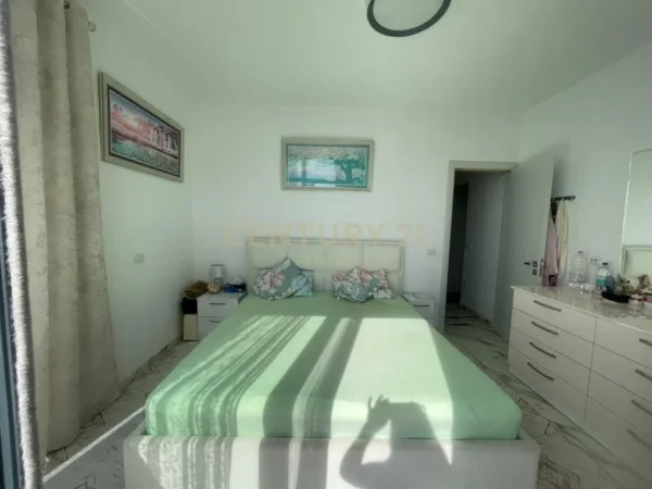 Durres, shitet apartament 3+1+Ballkon Kati 13, 118 m² 310.000 € (Vollga , 27-Kateshi)