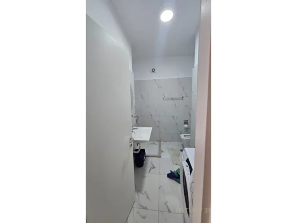 Tirane, jepet me qera apartament 2+1+Aneks+Ballkon Kati 7, 102 m² 750 € (Don Bosko)