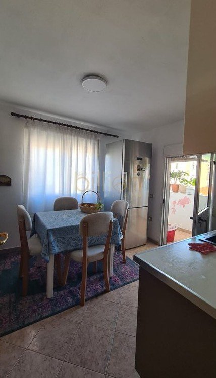 Tirane, shitet 3+1 , 100 m² 140.000 € (Brryli)