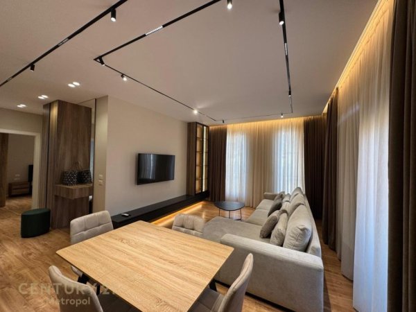 Tirane, jepet me qera apartament 2+1+Aneks+Ballkon Kati 5, 99 m² 1.100 € (Shkolla e Kuqe)