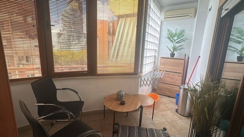 Tirane, jepet me qera apartament 2+1 Kati 4, 750 € 