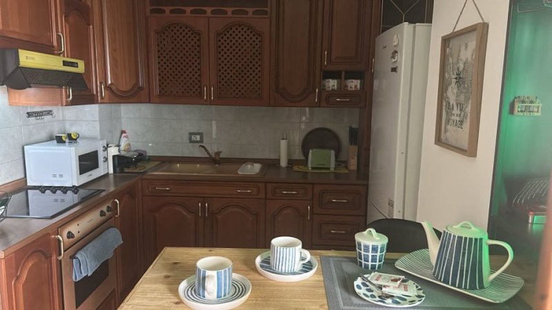 Tirane, jepet me qera apartament 2+1 Kati 4, 750 € 