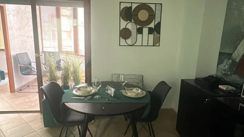Tirane, jepet me qera apartament 2+1 Kati 4, 750 € 