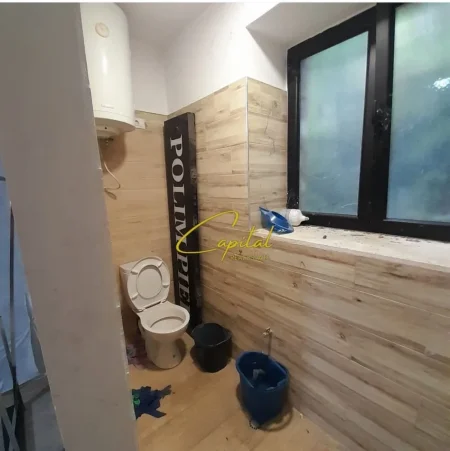 Tirane, shitet dyqan Kati 0, 62 m² 110.000 € (RRUGA FERIT XHAJKO)