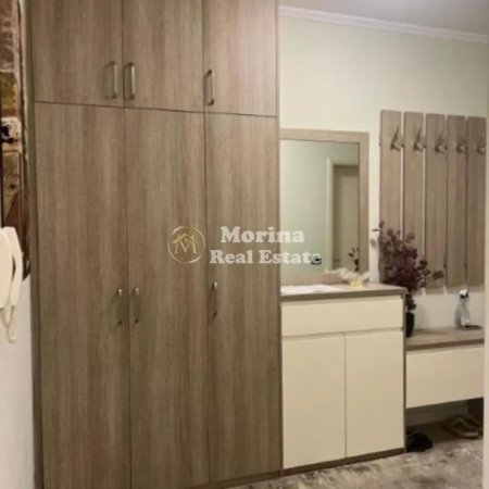 Tirane, jepet me qera apartament 1+1+Ballkon Kati 10, 67 m² 1.000 € (Bulevardi Zogu i Pare)