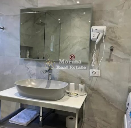 Tirane, jepet me qera apartament 1+1+Ballkon Kati 10, 67 m² 1.000 € (Bulevardi Zogu i Pare)