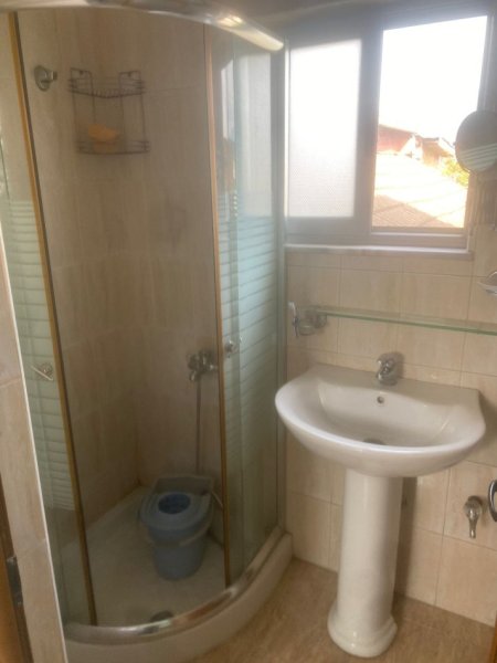 🏠 Jepet me Qera Hyrje Private 2+1  tek Siri Kodra 5 minuta me Stacionin e Trenit , Kati 2, 100 m² 500 €URO