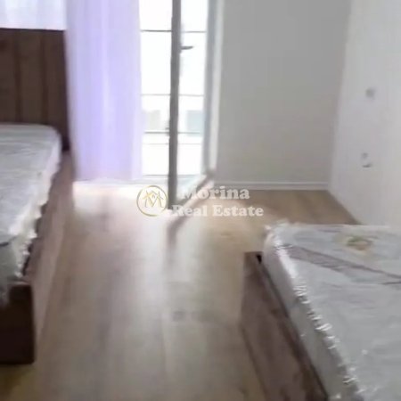 Tirane, jepet me qera apartament 2+1+Ballkon Kati 2, 83 m² 500 € (Univers City)