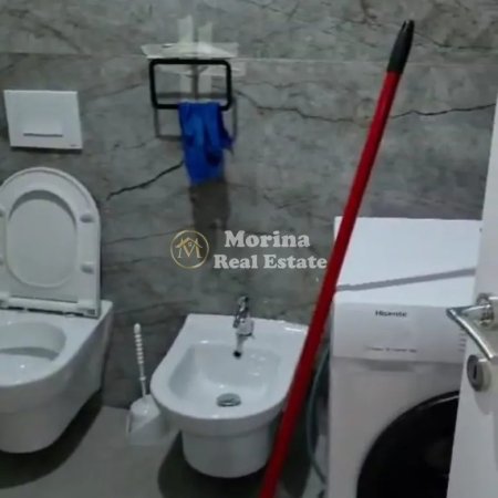 Tirane, jepet me qera apartament 2+1+Ballkon Kati 2, 83 m² 500 € (Univers City)