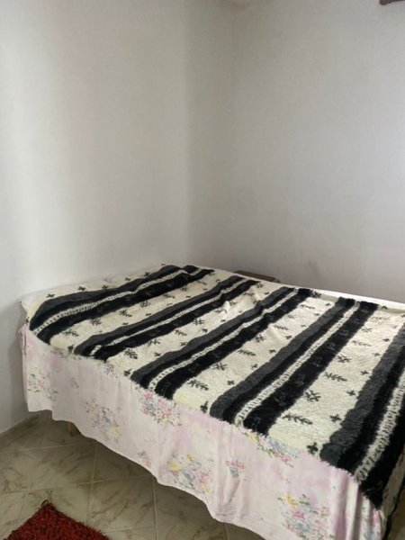 Jepet me Qera Hyrje 2+1 në Shtëpi Private, afër QSUT ,Kati 1, 80 m² 450 €URO