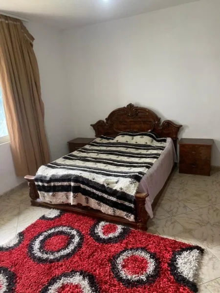 Jepet me Qera Hyrje 2+1 në Shtëpi Private, afër QSUT ,Kati 1, 80 m² 450 €URO
