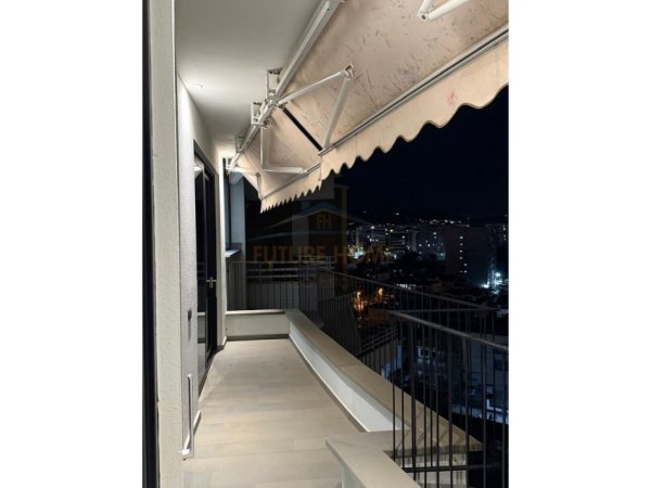 Tirane, jap me qera apartament 2+1+Ballkon Kati 8, 195 m² 1.700 € (UNAZA E RE)