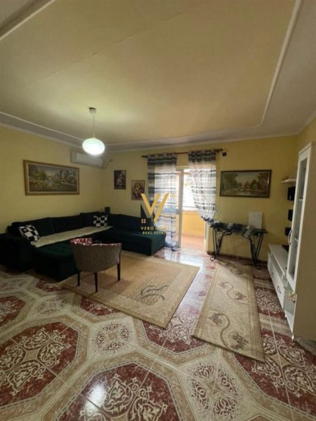 Tirane, shitet apartament 2+1+Ballkon Kati 5, 115 m² 170.000 € (RRUGA BARDHYL)