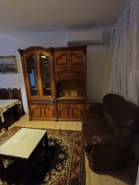 Tirane, jepet me qera apartament 1+1 Kati 1, 500 € 