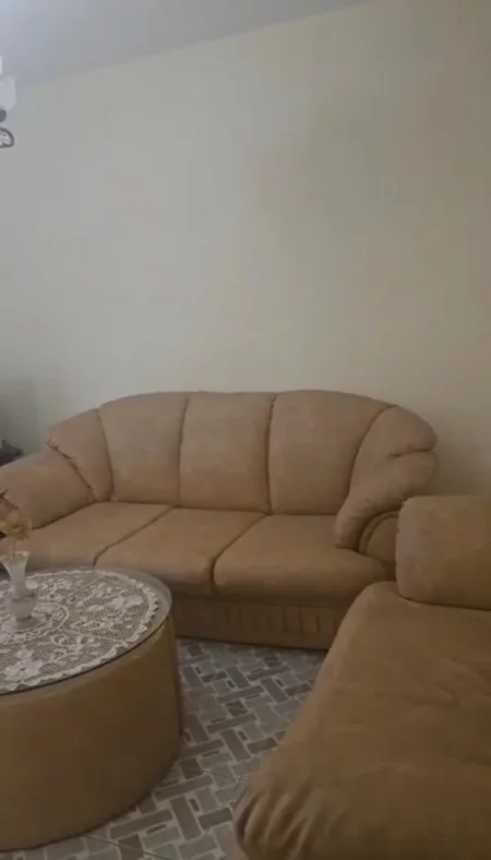 Tirane, jepet me qera apartament 3+1 Kati 4, 90 m² 650 € 