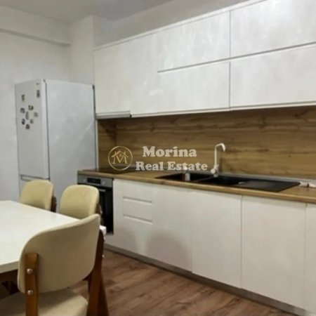 Tirane, jepet me qera apartament 2+1+Ballkon Kati 2, 94 m² 750 € (Kopshti Botanik)