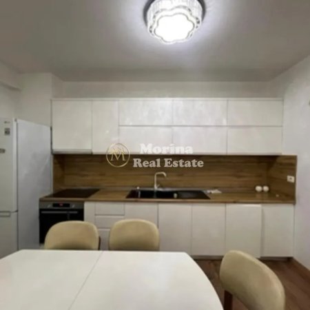 Tirane, jepet me qera apartament 2+1+Ballkon Kati 2, 94 m² 750 € (Kopshti Botanik)