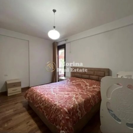 Tirane, jepet me qera apartament 2+1+Ballkon Kati 2, 94 m² 750 € (Kopshti Botanik)