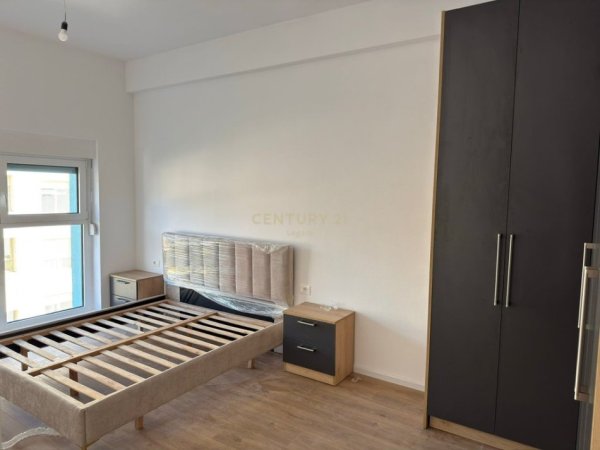 Tirane, jap me qera apartament 1+1 , 62 m² 550 € (Ali Demi)