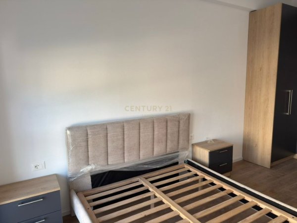 Tirane, jap me qera apartament 1+1 , 62 m² 550 € (Ali Demi)