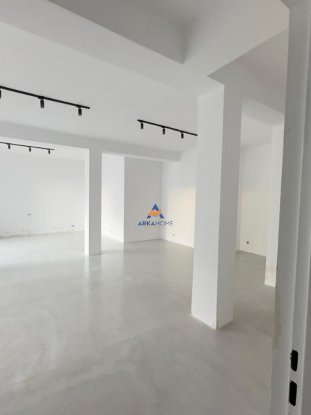 Tirane, jepet me qera ambjent biznesi Kati 0, 99 m² 900 € (RRUGA IBRAHIM TUKIQI,QENDER)