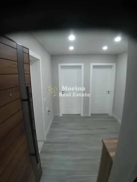 Tirane, shitet apartament 2+1+Ballkon Kati 1, 79 m² 160.000 € (Ali Demi)