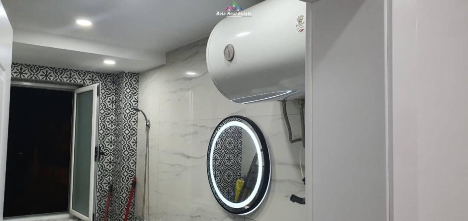 Tirane, jepet me qera apartament 2+1 Kati 4, 80 m² 550 € (brryli)