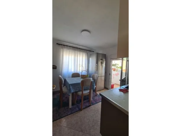 Tirane, shitet 3+1+Ballkon , 140.000 € 
