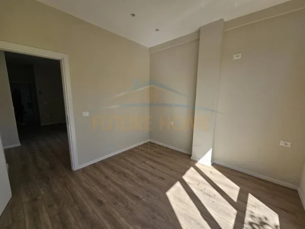 Tirane, shitet apartament Kati 4, 41 m² 124.000 € (MYSLYM SHYRI)