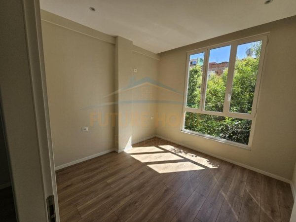 Tirane, shitet apartament Kati 4, 41 m² 124.000 € (MYSLYM SHYRI)