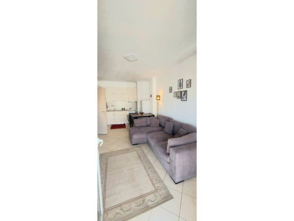 Tirane, jap me qera apartament 1+1 Kati 3, 60 m² 500 € (Tregu Elektrik)