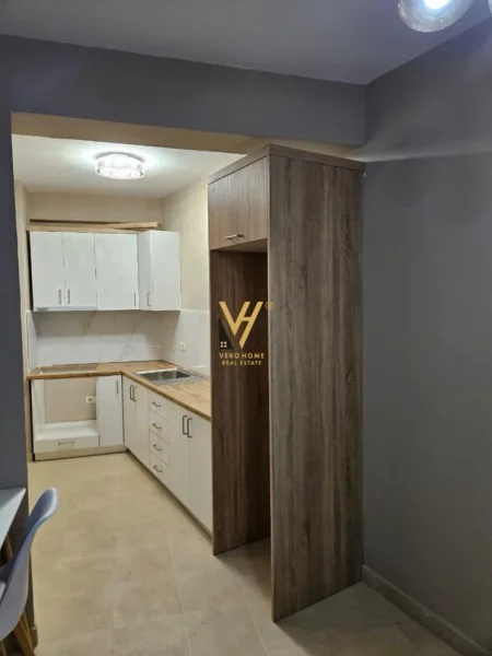 Tirane, jepet me qera apartament 3+1+Ballkon Kati 8, 114 m² 550 € (ASTIR)