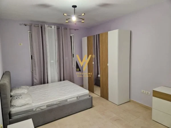 Tirane, jepet me qera apartament 3+1+Ballkon Kati 8, 114 m² 550 € (ASTIR)