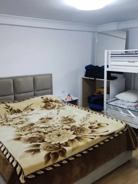 Tirane, jepet me qera apartament 1+1+Ballkon Kati 2, 54 m² 817 € (NDODHET PRANE RRUGES THOMA KOXHAJ, YZBERISHT)