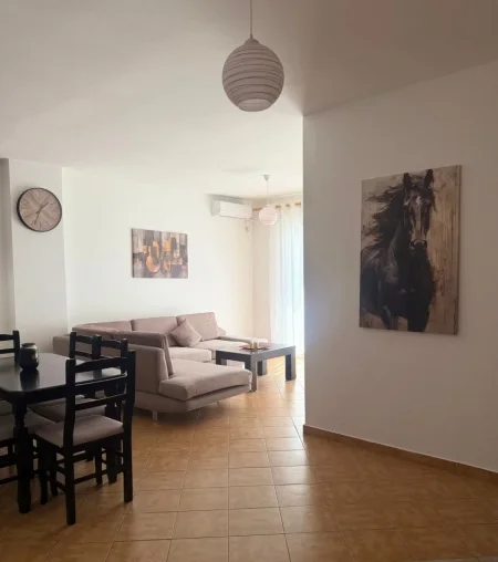 Tirane, jepet me qera apartament 2+1+Ballkon Kati 7, 100 m² 550 € (ASTIR)