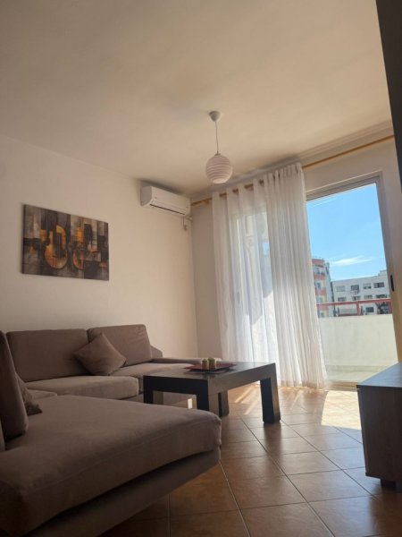 Tirane, jepet me qera apartament 2+1+Ballkon Kati 7, 100 m² 550 € (ASTIR)