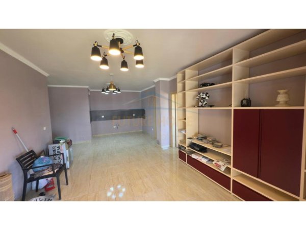 Tirane, shitet apartament Kati 1, 130 m² 220.000 € (KOPSHTI BOTANIK)