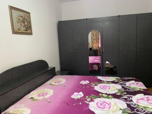 Tirane, jepet me qera apartament 2+1+Ballkon Kati 4, 90 m² 600 € 