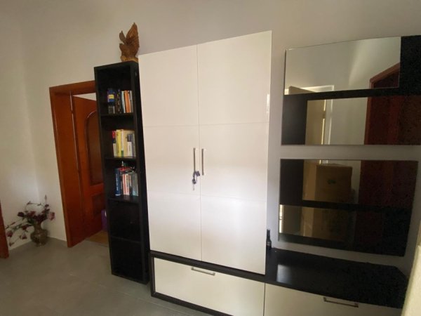 Tirane, jepet me qera apartament 2+1+Ballkon Kati 4, 90 m² 600 € 