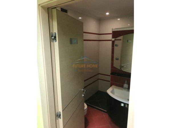 Tirane, shitet apartament Kati 3, 149 m² 550.000 € (BLLOK)