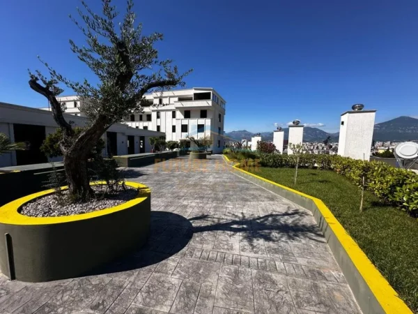 Tirane, shitet apartament Kati 3, 71 m² 117.500 € (SELITE)