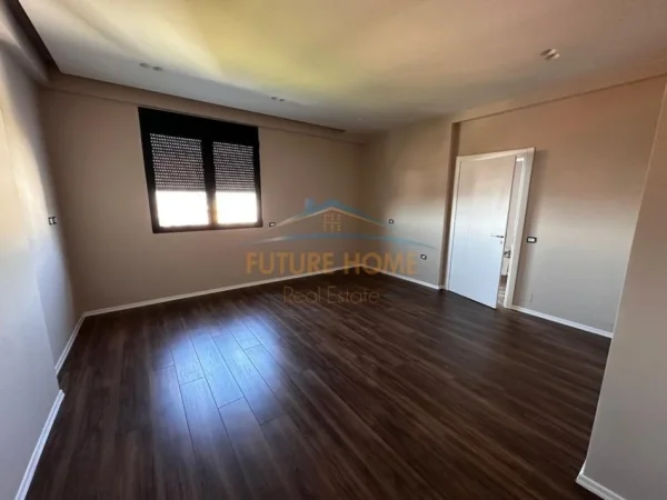 Tirane, shitet apartament Kati 3, 71 m² 117.500 € (SELITE)
